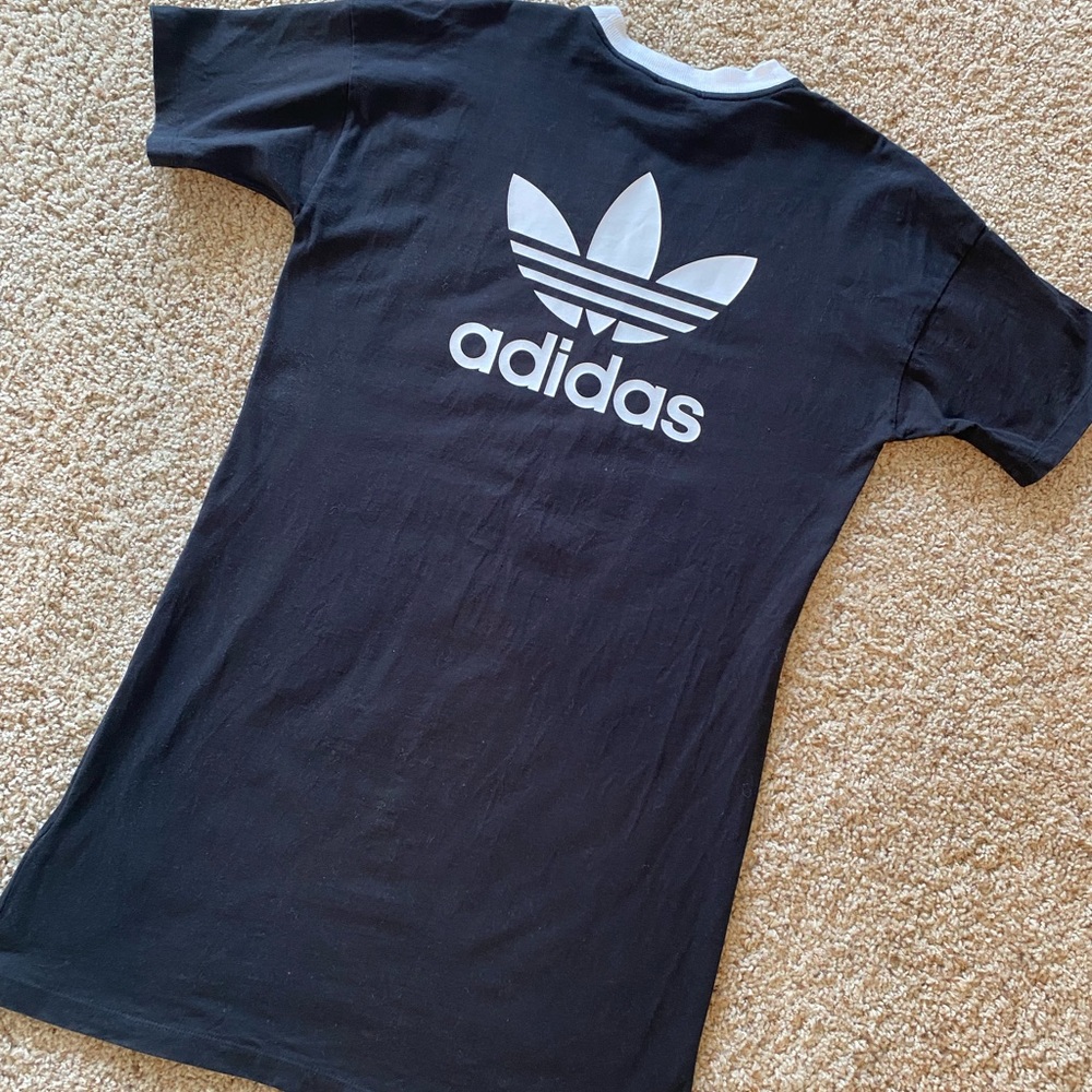 Women’s Adidas Dress! Super cute! 😎